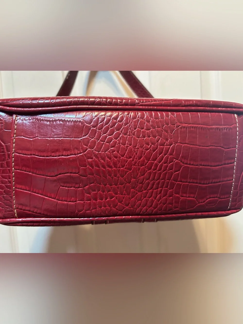 Liz & Co. Deep Red Croc-Embossed Shoulder Bag 10.5” strap drop. 11”x5.5”deep.